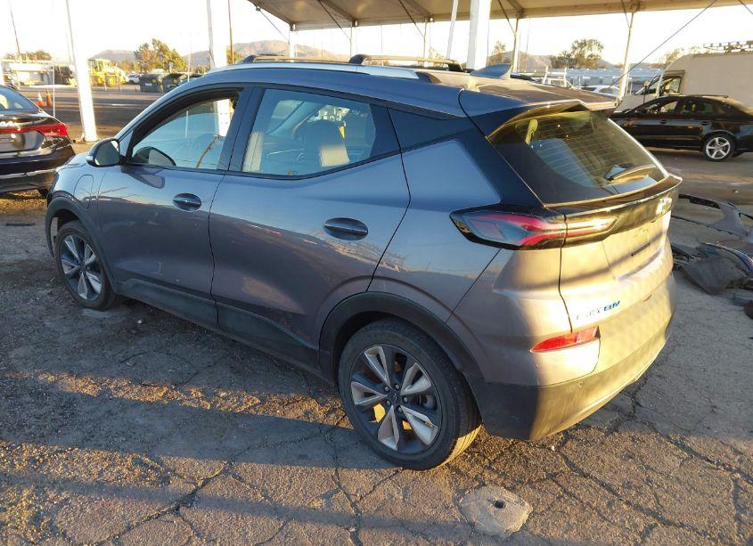 Photo 3 of 2022 Chevrolet Bolt EUV FWD LT (VIN 1G1FY6S02N4121964)