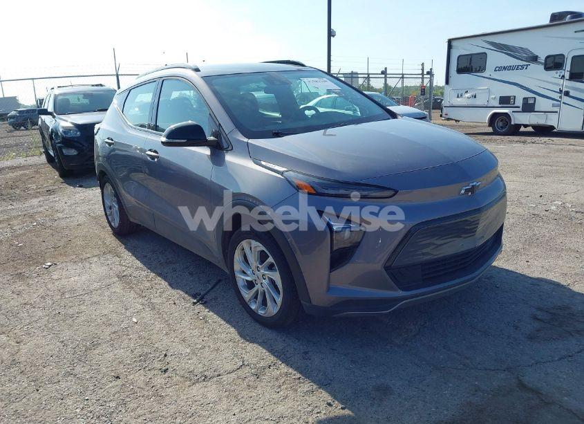 2023 Chevrolet Bolt EUV FWD LT (VIN 1G1FY6S02P4135706) main photo