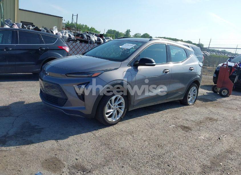 Photo 2 of 2023 Chevrolet Bolt EUV FWD LT (VIN 1G1FY6S02P4135706)