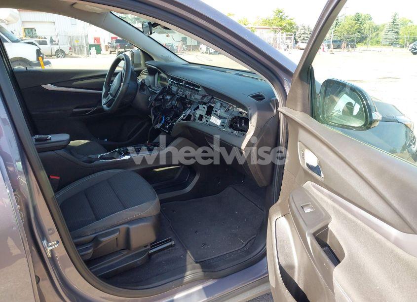 Photo 5 of 2023 Chevrolet Bolt EUV FWD LT (VIN 1G1FY6S02P4135706)
