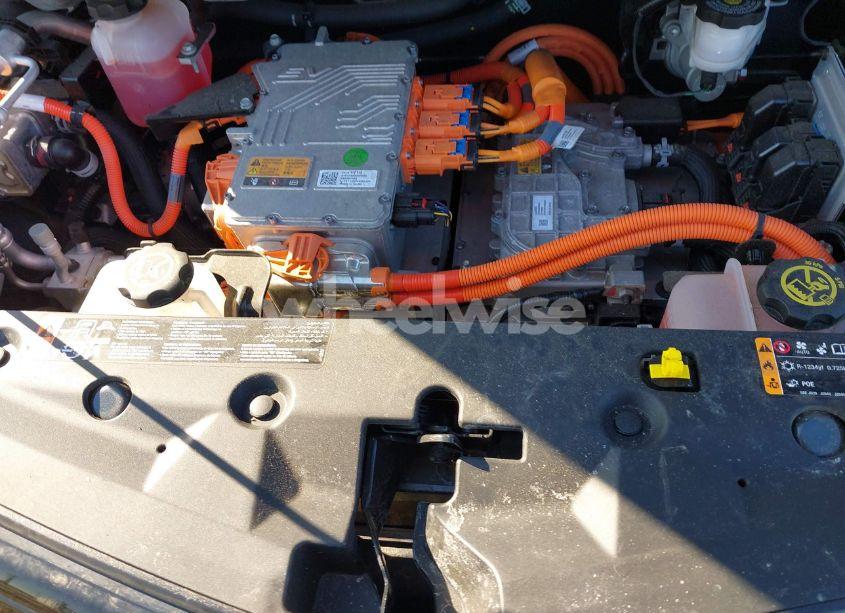 Photo 10 of 2020 Chevrolet Bolt EV FWD LT (VIN 1G1FY6S03L4104264)