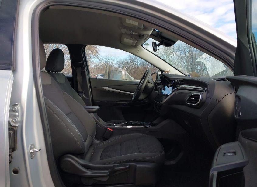 Photo 5 of 2023 Chevrolet Bolt EUV FWD LT (VIN 1G1FY6S03P4144947)