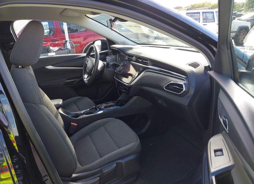 Photo 5 of 2023 Chevrolet Bolt EUV FWD LT (VIN 1G1FY6S03P4167645)