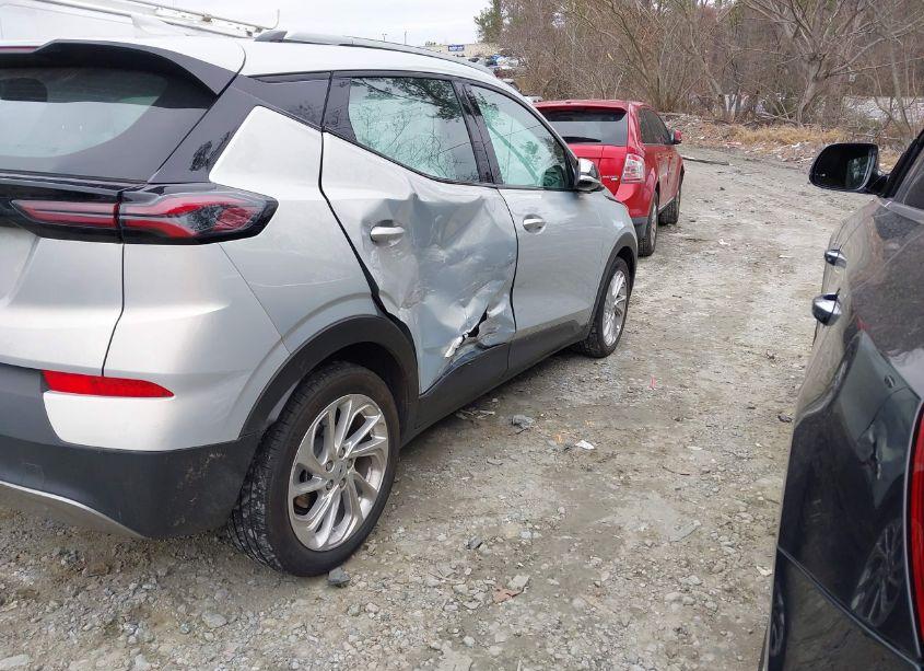 Photo 4 of 2023 Chevrolet Bolt EUV FWD LT (VIN 1G1FY6S04P4154421)