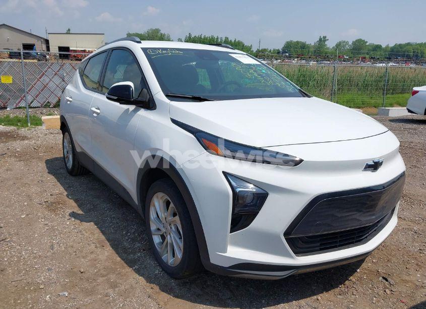 2023 Chevrolet Bolt EUV FWD LT (VIN 1G1FY6S04P4164348) main photo