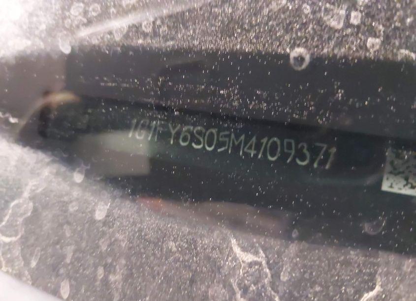 Photo 9 of 2021 Chevrolet Bolt EV FWD LT (VIN 1G1FY6S05M4109371)