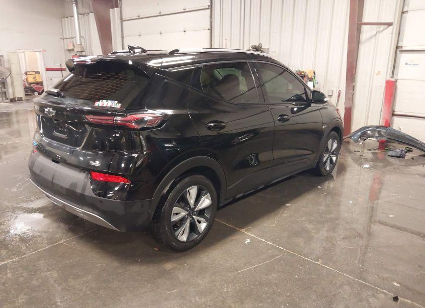 Photo 4 of 2022 Chevrolet Bolt EUV FWD LT (VIN 1G1FY6S05N4108688)
