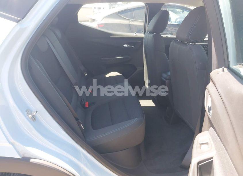 Photo 8 of 2022 Chevrolet Bolt EUV FWD LT (VIN 1G1FY6S05N4109761)