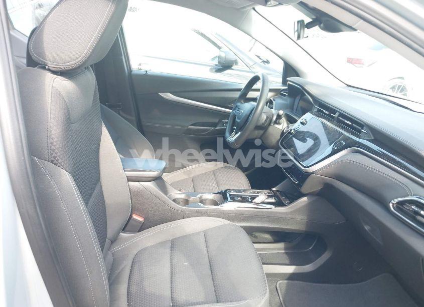 Photo 5 of 2023 Chevrolet Bolt EUV FWD LT (VIN 1G1FY6S05P4133478)