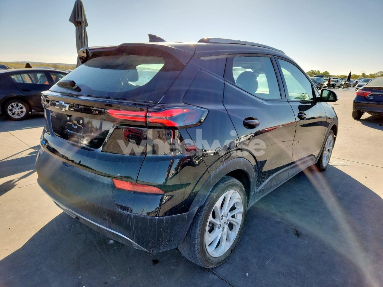 Photo 3 of 2023 CHEVROLET BOLT EUV LT (VIN 1G1FY6S05P4134632)
