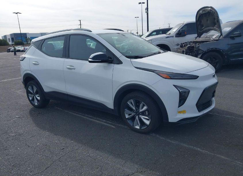 2022 Chevrolet Bolt EUV FWD LT (VIN 1G1FY6S07N4115237) main photo