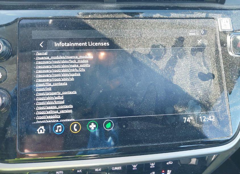 Photo 18 of 2022 Chevrolet Bolt EUV FWD LT (VIN 1G1FY6S07N4115237)