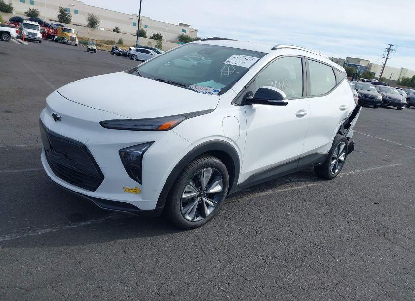 Photo 2 of 2022 Chevrolet Bolt EUV FWD LT (VIN 1G1FY6S07N4115237)