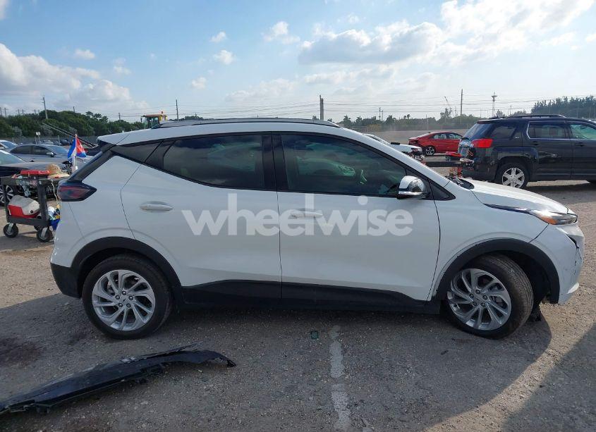 Photo 14 of 2022 Chevrolet Bolt EUV FWD LT (VIN 1G1FY6S07N4133561)