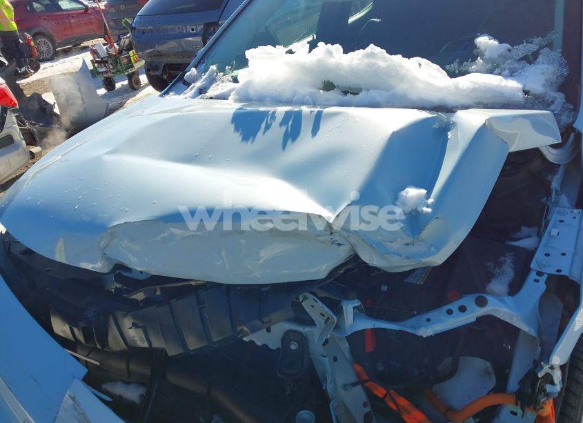 Photo 10 of 2023 Chevrolet Bolt EUV FWD LT (VIN 1G1FY6S07P4165722)