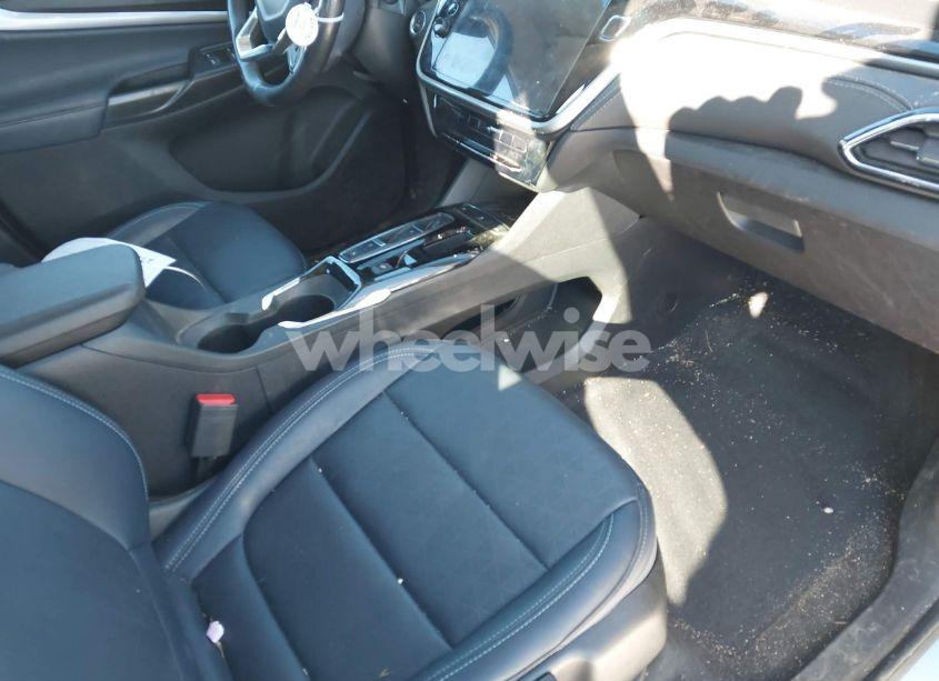 Photo 5 of 2023 Chevrolet Bolt EUV FWD LT (VIN 1G1FY6S07P4165722)
