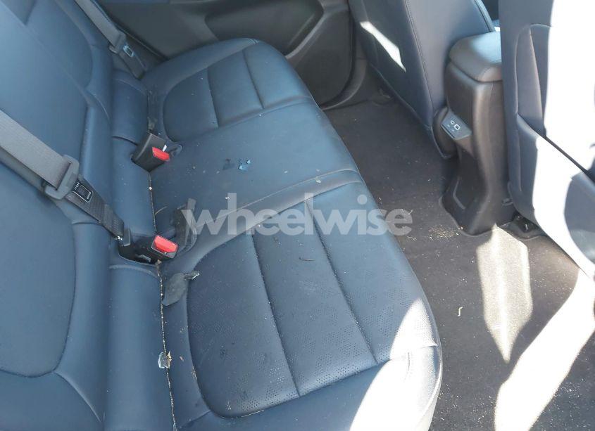 Photo 8 of 2023 Chevrolet Bolt EUV FWD LT (VIN 1G1FY6S07P4165722)