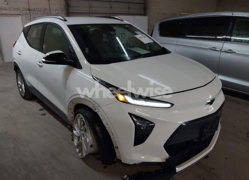 2023 Chevrolet Bolt EUV FWD LT (VIN 1G1FY6S07P4178101) main photo