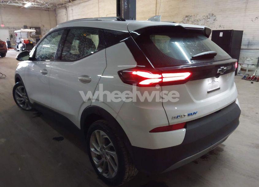 Photo 3 of 2023 Chevrolet Bolt EUV FWD LT (VIN 1G1FY6S07P4178101)