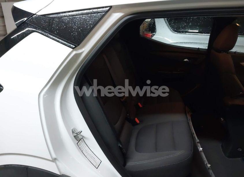 Photo 8 of 2023 Chevrolet Bolt EUV FWD LT (VIN 1G1FY6S07P4178101)