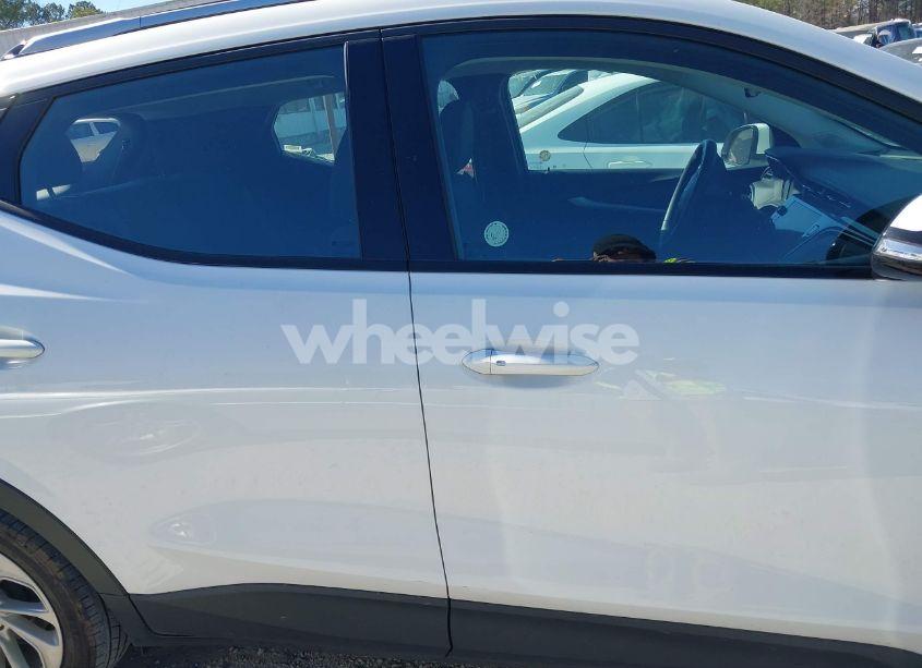 Photo 13 of 2023 Chevrolet Bolt EUV FWD LT (VIN 1G1FY6S07P4184397)