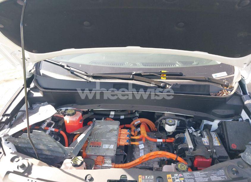 Photo 10 of 2023 Chevrolet Bolt EUV FWD LT (VIN 1G1FY6S07P4191799)
