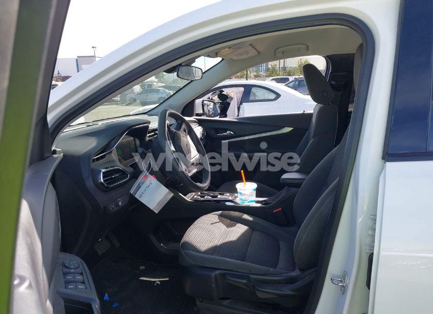 Photo 5 of 2023 Chevrolet Bolt EUV FWD LT (VIN 1G1FY6S07P4191799)