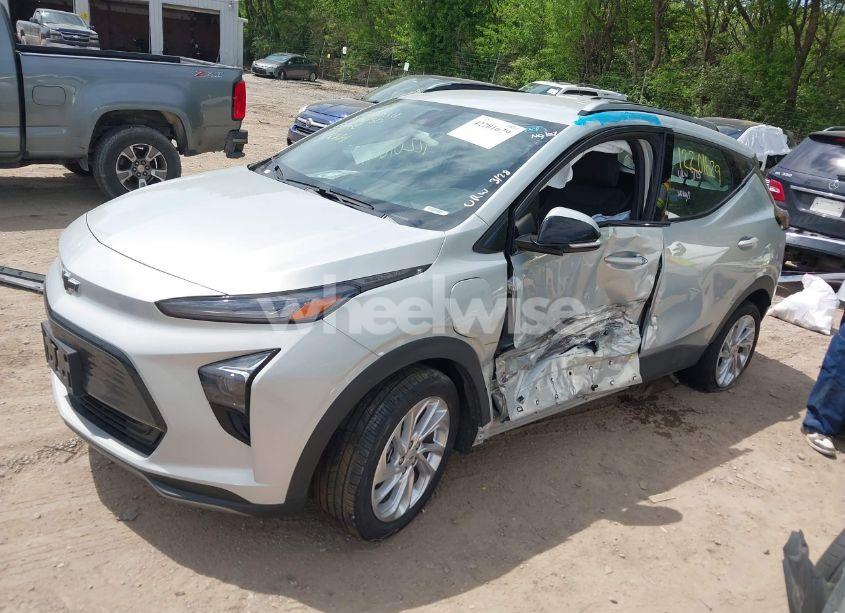 Photo 2 of 2023 Chevrolet Bolt EUV FWD LT (VIN 1G1FY6S08P4148881)