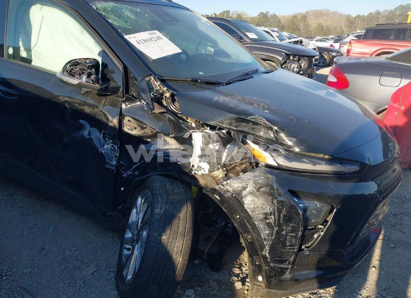 Photo 6 of 2023 Chevrolet Bolt EUV FWD LT (VIN 1G1FY6S08P4167821)