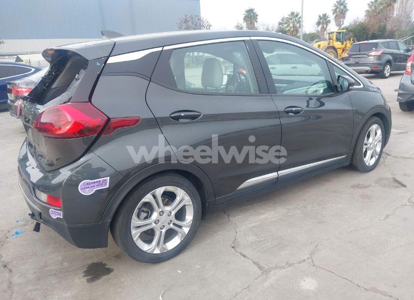 Photo 4 of 2019 Chevrolet Bolt EV LT (VIN 1G1FY6S09K4104784)