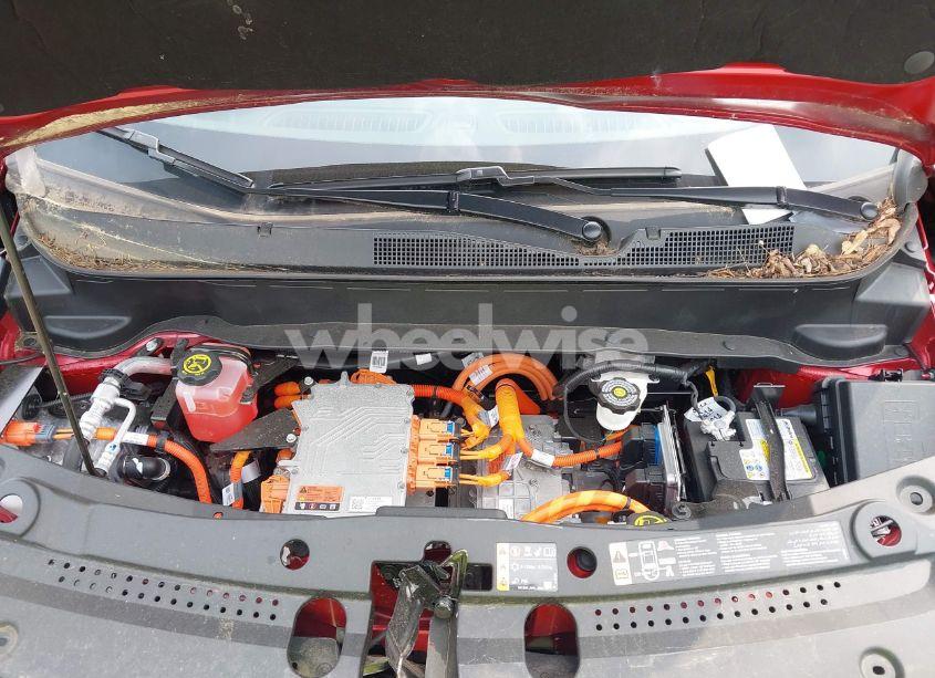 Photo 10 of 2023 Chevrolet Bolt EUV FWD PREMIER (VIN 1G1FZ6S00P4185744)