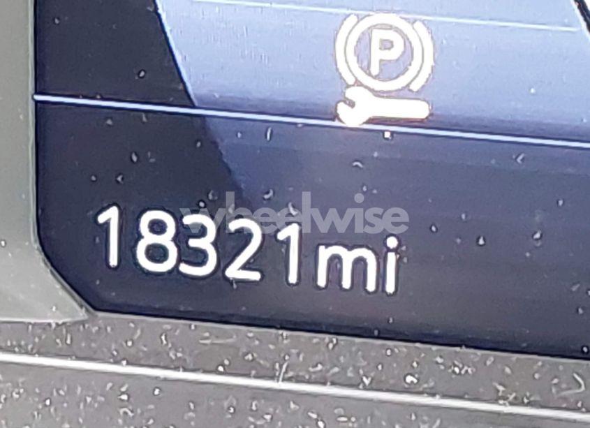 Photo 16 of 2023 Chevrolet Bolt EUV FWD PREMIER (VIN 1G1FZ6S00P4191740)