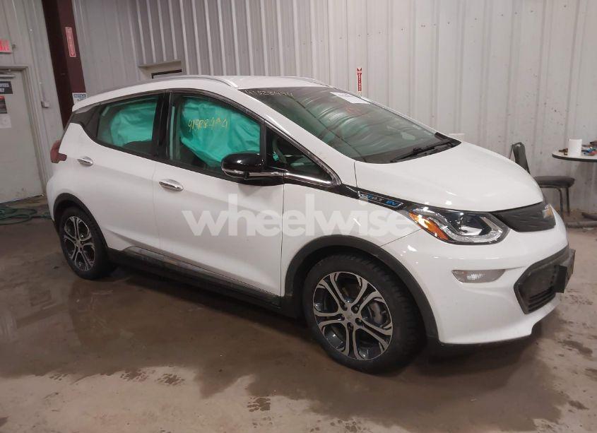 2020 Chevrolet Bolt EV FWD PREMIER (VIN 1G1FZ6S03L4122065) main photo