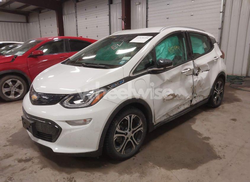Photo 2 of 2020 Chevrolet Bolt EV FWD PREMIER (VIN 1G1FZ6S03L4122065)