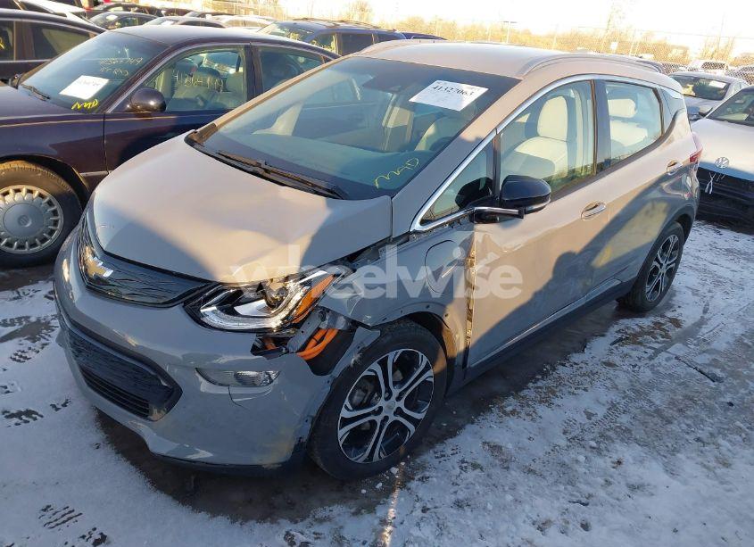 Photo 2 of 2021 Chevrolet Bolt EV FWD PREMIER (VIN 1G1FZ6S03M4100200)