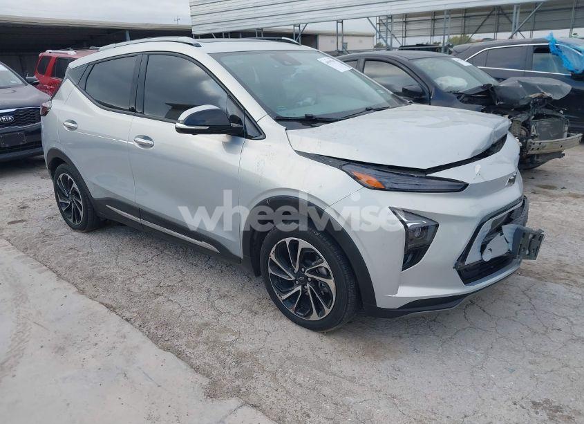 2022 Chevrolet Bolt EUV FWD PREMIER (VIN 1G1FZ6S07N4132097) main photo