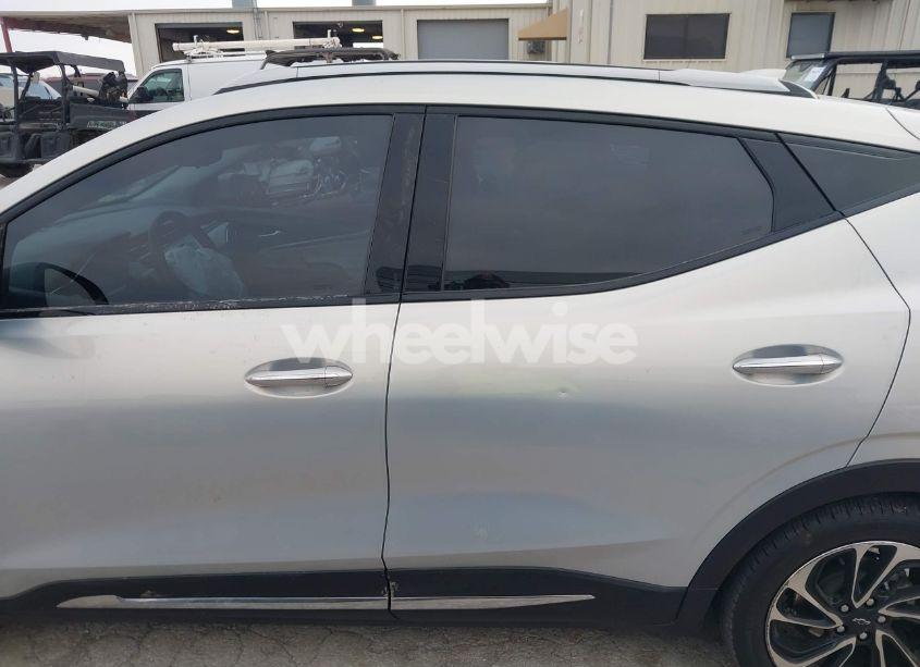 Photo 14 of 2022 Chevrolet Bolt EUV FWD PREMIER (VIN 1G1FZ6S07N4132097)