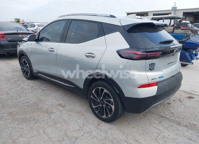Photo 3 of 2022 Chevrolet Bolt EUV FWD PREMIER (VIN 1G1FZ6S07N4132097)