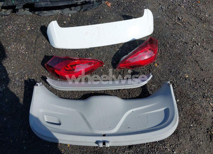 Photo 12 of 2020 Chevrolet Bolt EV FWD PREMIER (VIN 1G1FZ6S0XL4110026)