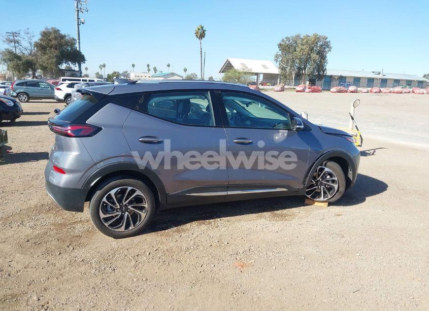 Photo 13 of 2022 Chevrolet Bolt EUV FWD PREMIER (VIN 1G1FZ6S0XN4127573)