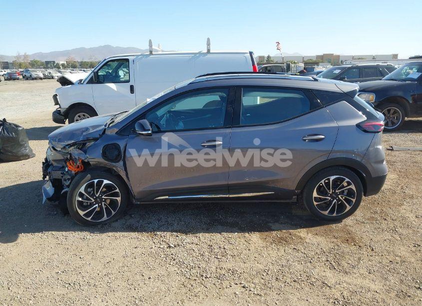 Photo 14 of 2022 Chevrolet Bolt EUV FWD PREMIER (VIN 1G1FZ6S0XN4127573)