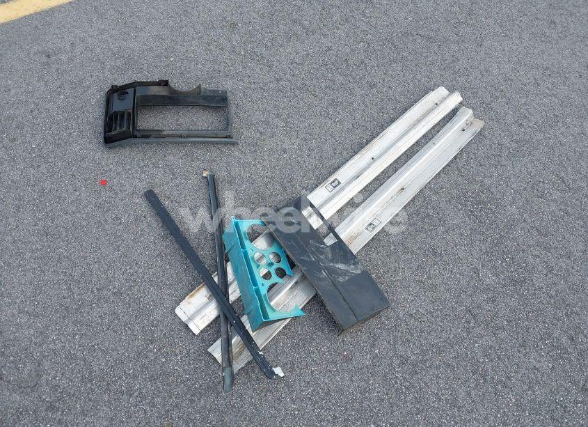 Photo 12 of 1985 Chevrolet Monte CARLO (VIN 1G1GZ37GXFR132964)