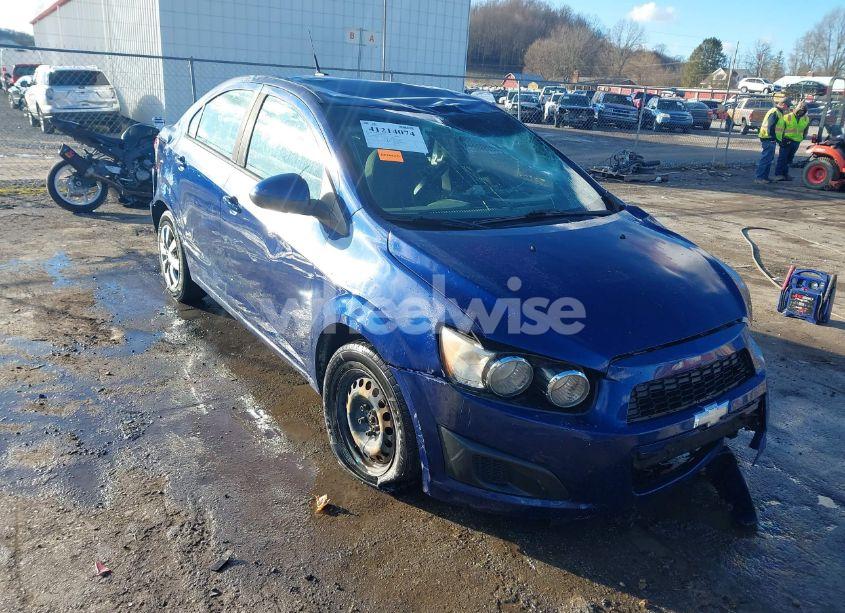 2014 Chevrolet Sonic LS AUTO (VIN 1G1JA5SG2E4161371) main photo