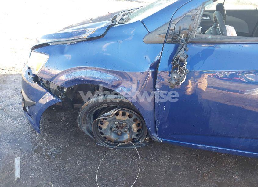 Photo 15 of 2014 Chevrolet Sonic LS AUTO (VIN 1G1JA5SG2E4161371)