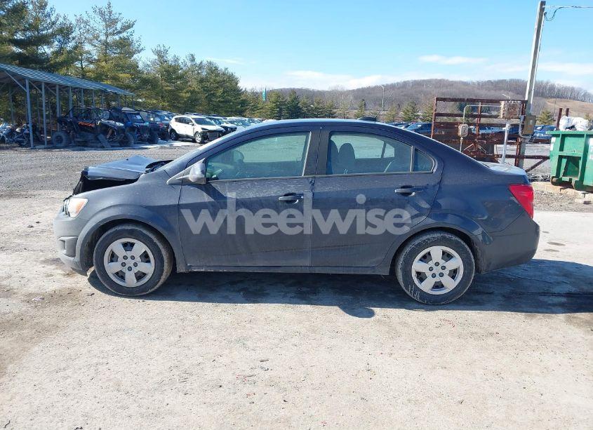 Photo 14 of 2015 Chevrolet Sonic LS AUTO (VIN 1G1JA5SG2F4209842)