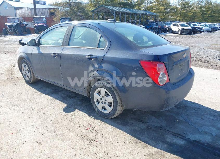 Photo 3 of 2015 Chevrolet Sonic LS AUTO (VIN 1G1JA5SG2F4209842)
