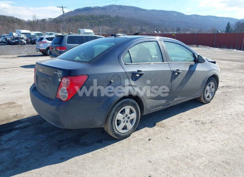 Photo 4 of 2015 Chevrolet Sonic LS AUTO (VIN 1G1JA5SG2F4209842)