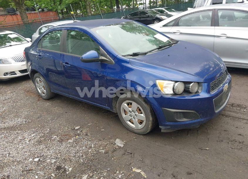 2014 Chevrolet Sonic LS AUTO (VIN 1G1JA5SG3E4127102) main photo