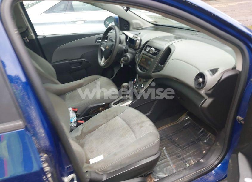 Photo 5 of 2014 Chevrolet Sonic LS AUTO (VIN 1G1JA5SG3E4127102)