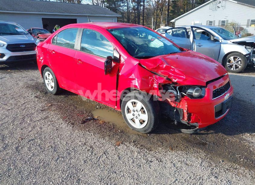 2014 Chevrolet Sonic LS AUTO (VIN 1G1JA5SG4E4158696) main photo